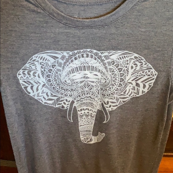 Tribe elephant - Picture 2 of 2